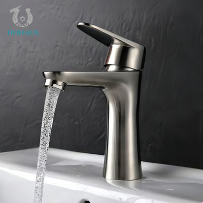 Luxury School SS304 Bathroom Wash Basin Faucet Deck Mounted